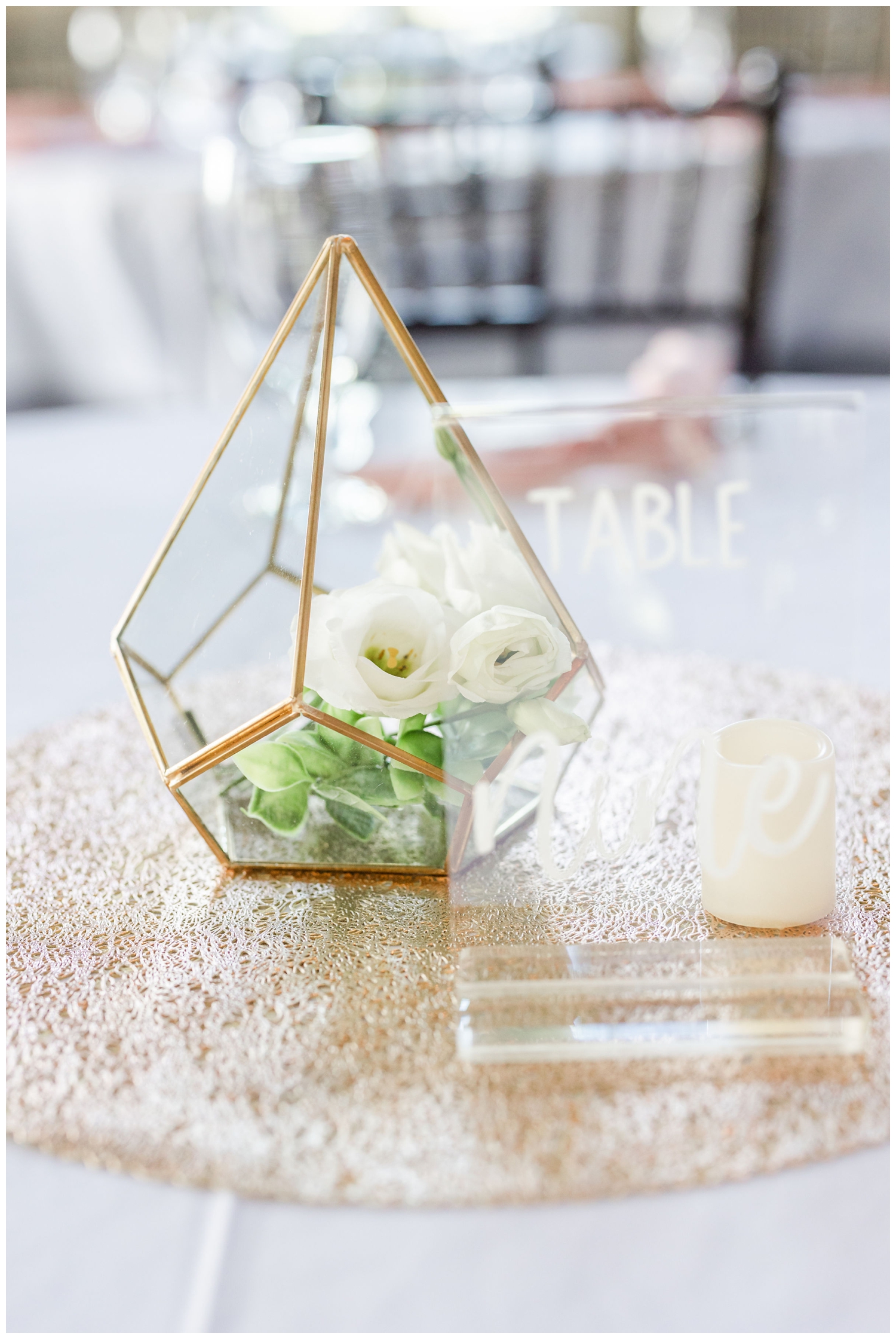 table floral arrangement and table card